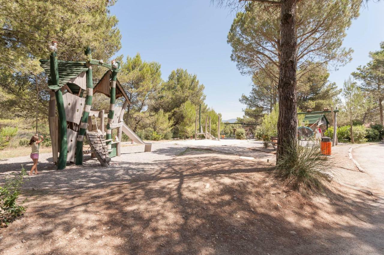 Village Pierre & Vacances Pont Royal En Provence Mallemort Exterior photo